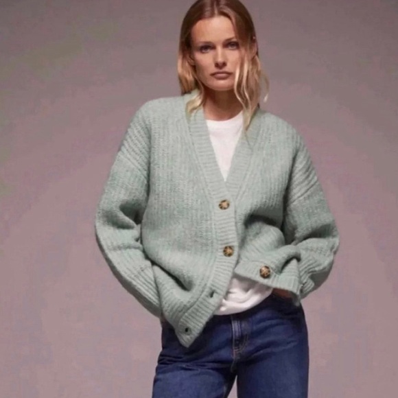 NWT ZARA Patch Pocket Knit Jacket Blogger Fav. Essential - Picture 4 of 8